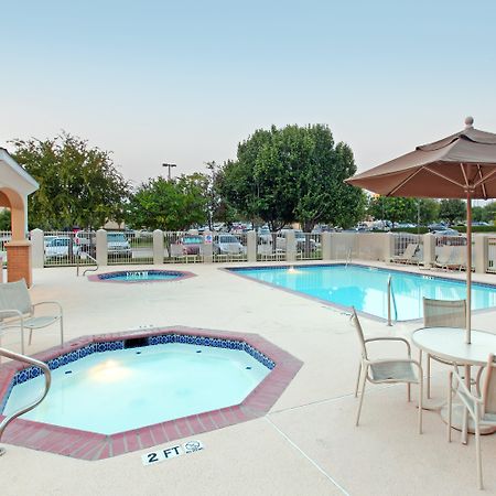 Home2 Suites By Hilton Dallas Grand Prairie Exterior photo