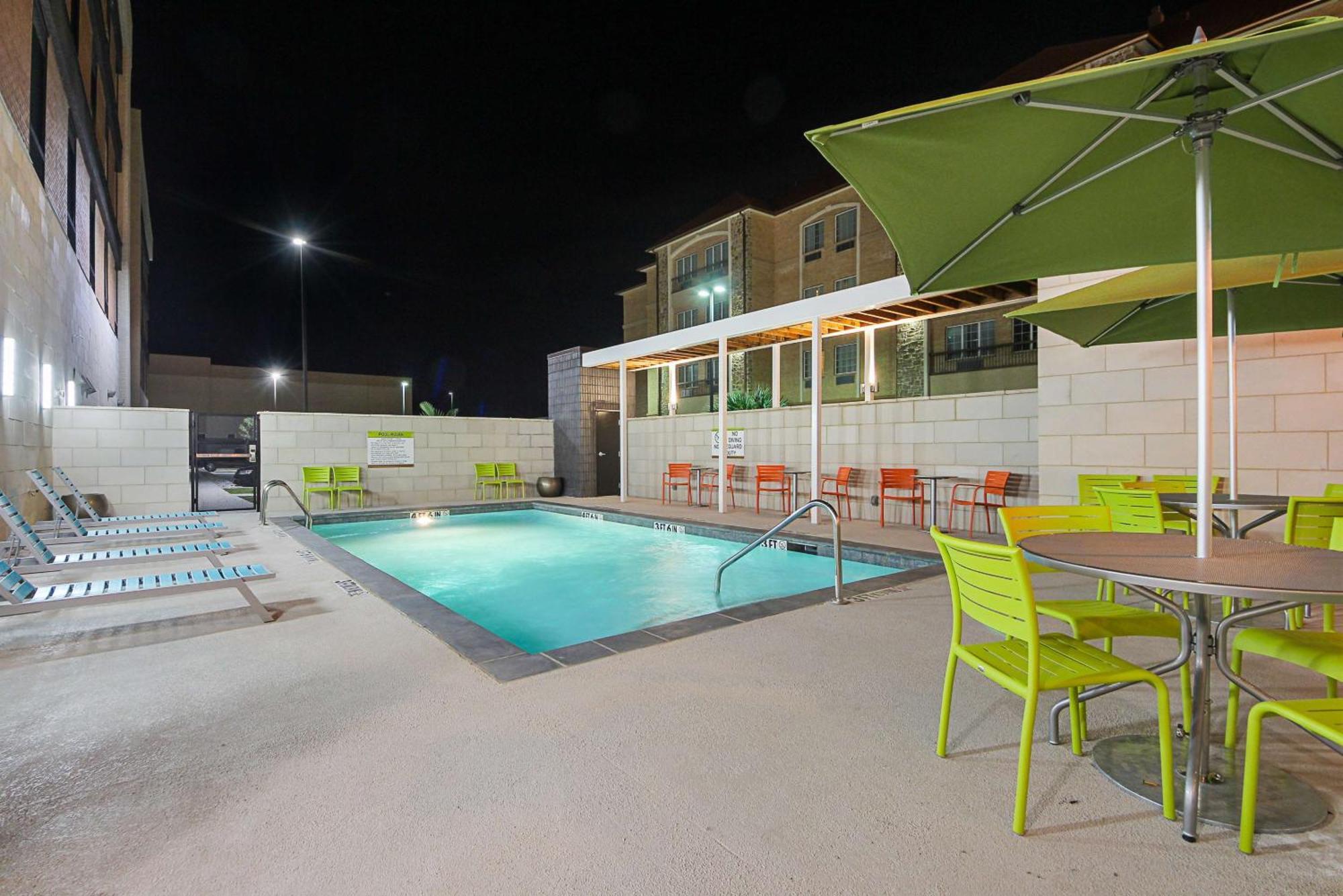 Home2 Suites By Hilton Dallas Grand Prairie Exterior photo