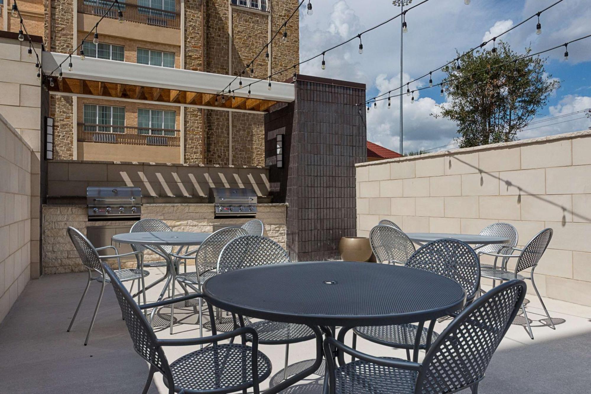 Home2 Suites By Hilton Dallas Grand Prairie Exterior photo