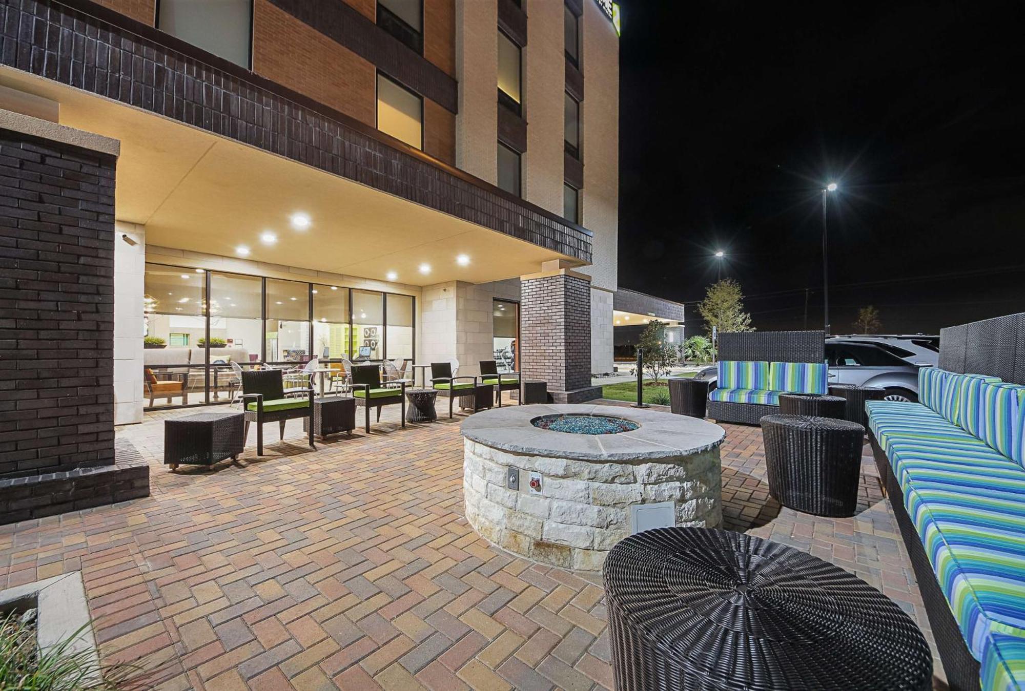 Home2 Suites By Hilton Dallas Grand Prairie Exterior photo